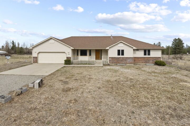 Property Photo:  5704 W Garden Springs Rd  WA 99224 