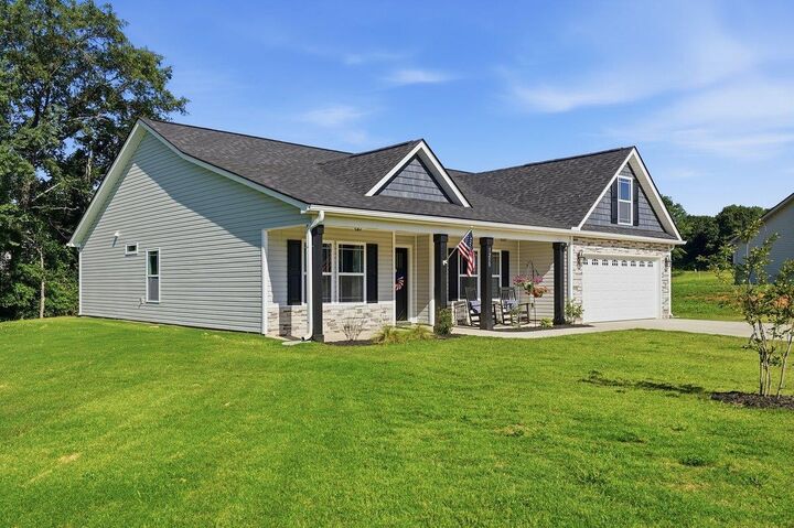 Property Photo: 1250 Stoneleigh Road SC 29349
