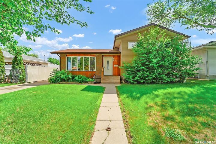 Photo de la propriété:  134 Devonshire Crescent  SK S7L 5V7 