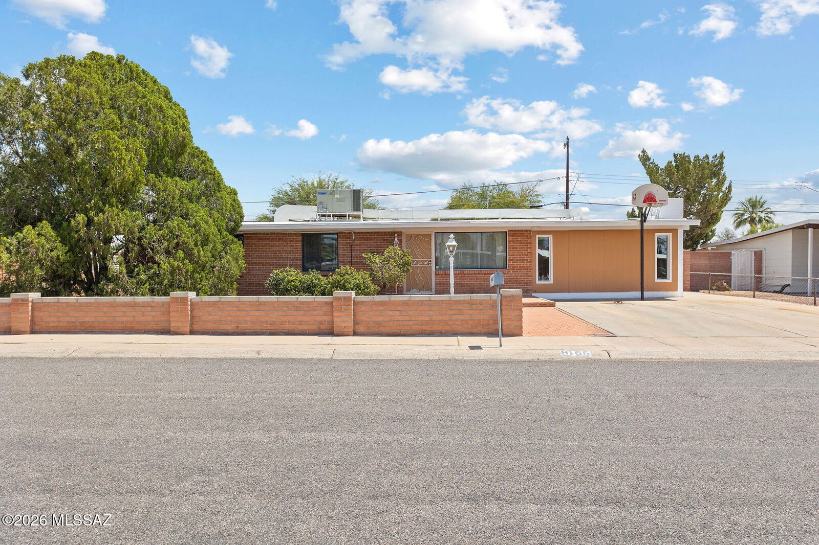 Property Photo: 6166 E 31st Street AZ 85711