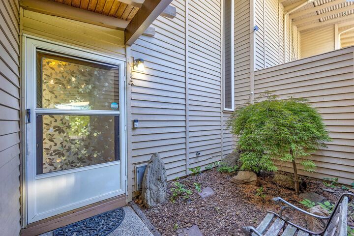 Property Photo: 1645 Mowry Square #303 WA 99354
