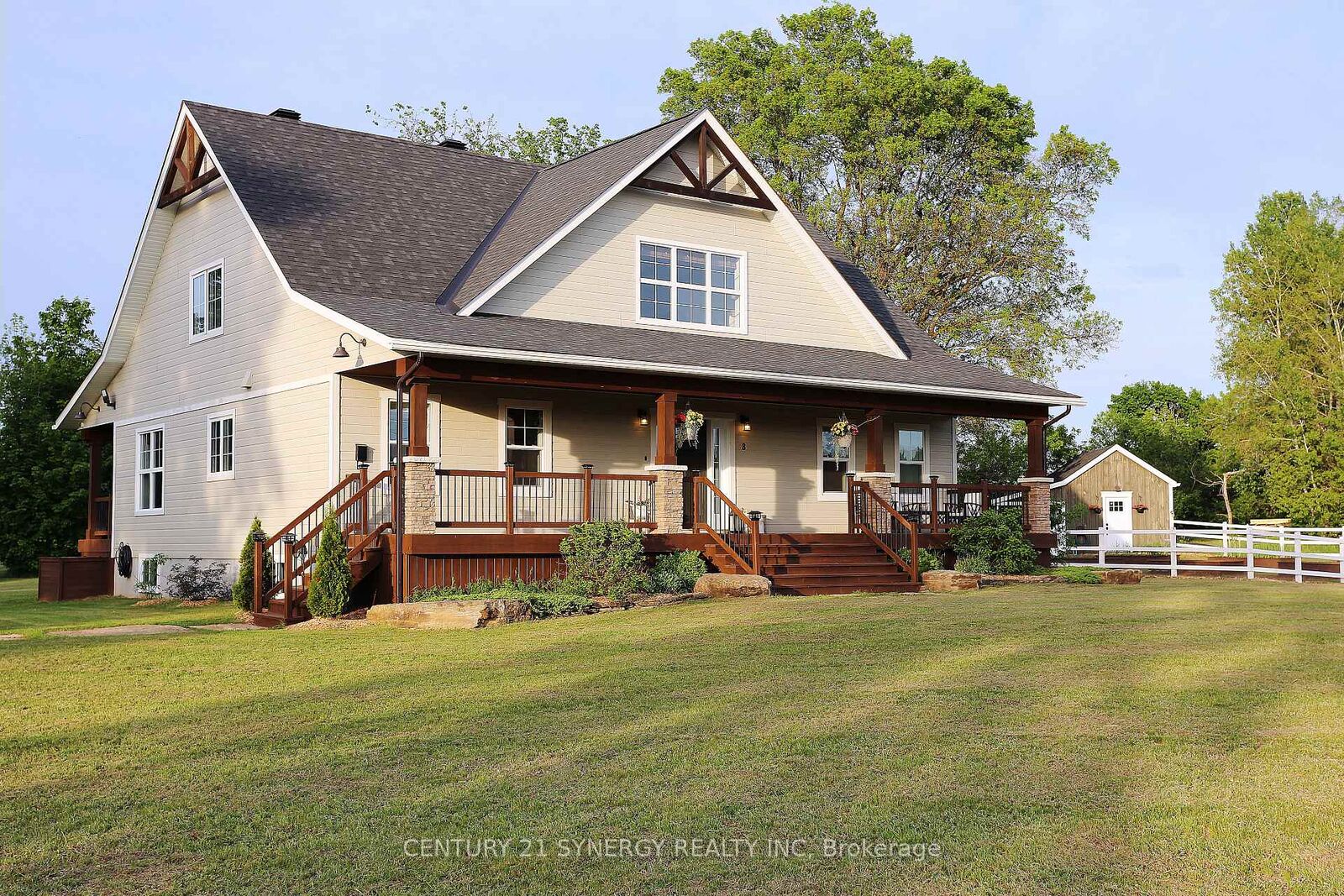 Property Photo: 8 Otter Lake Road ON K0G 1L0