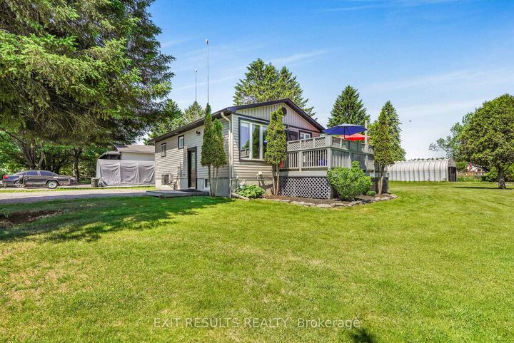 8 Beaver Lane — photo 1