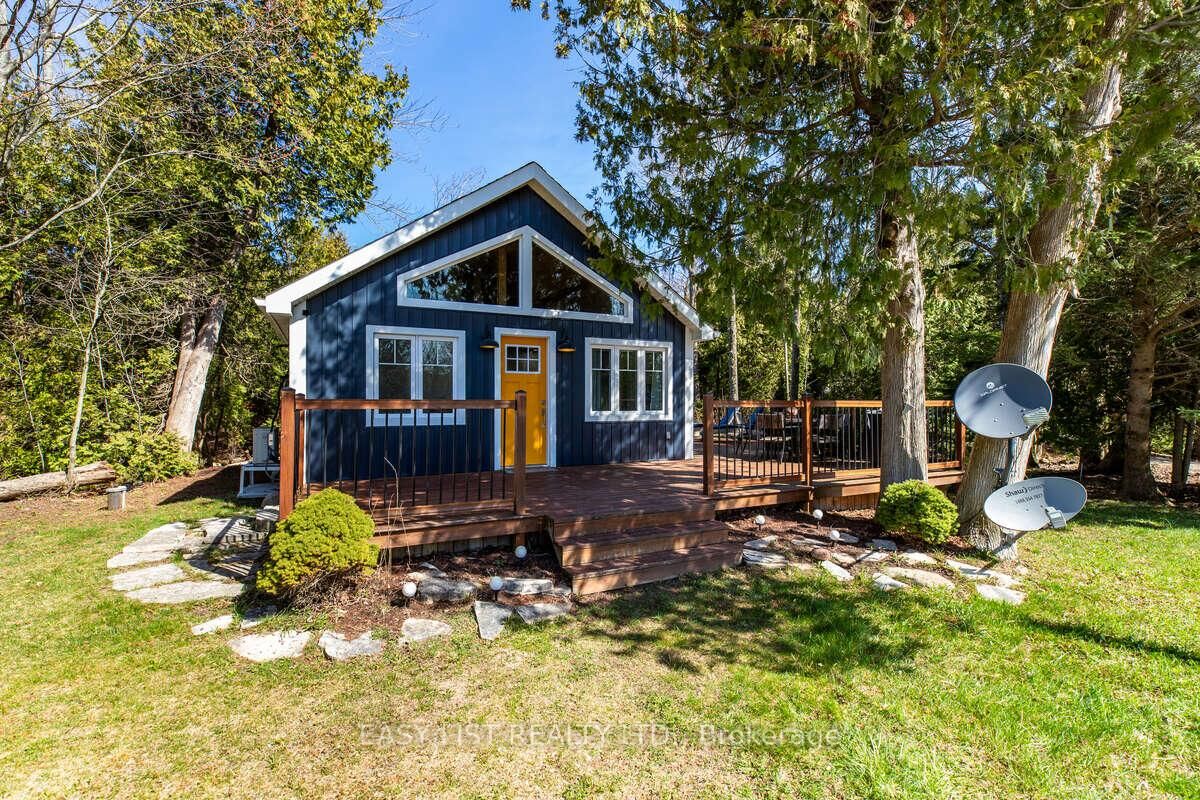 Property Photo: 858 Howdenvale Road ON N0H 1X0