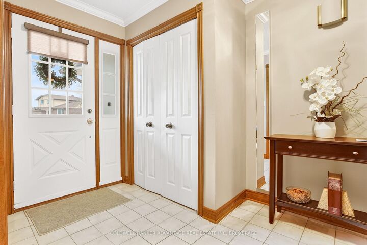 Property Photo: 41 Adel Drive E ON L2M 3W9