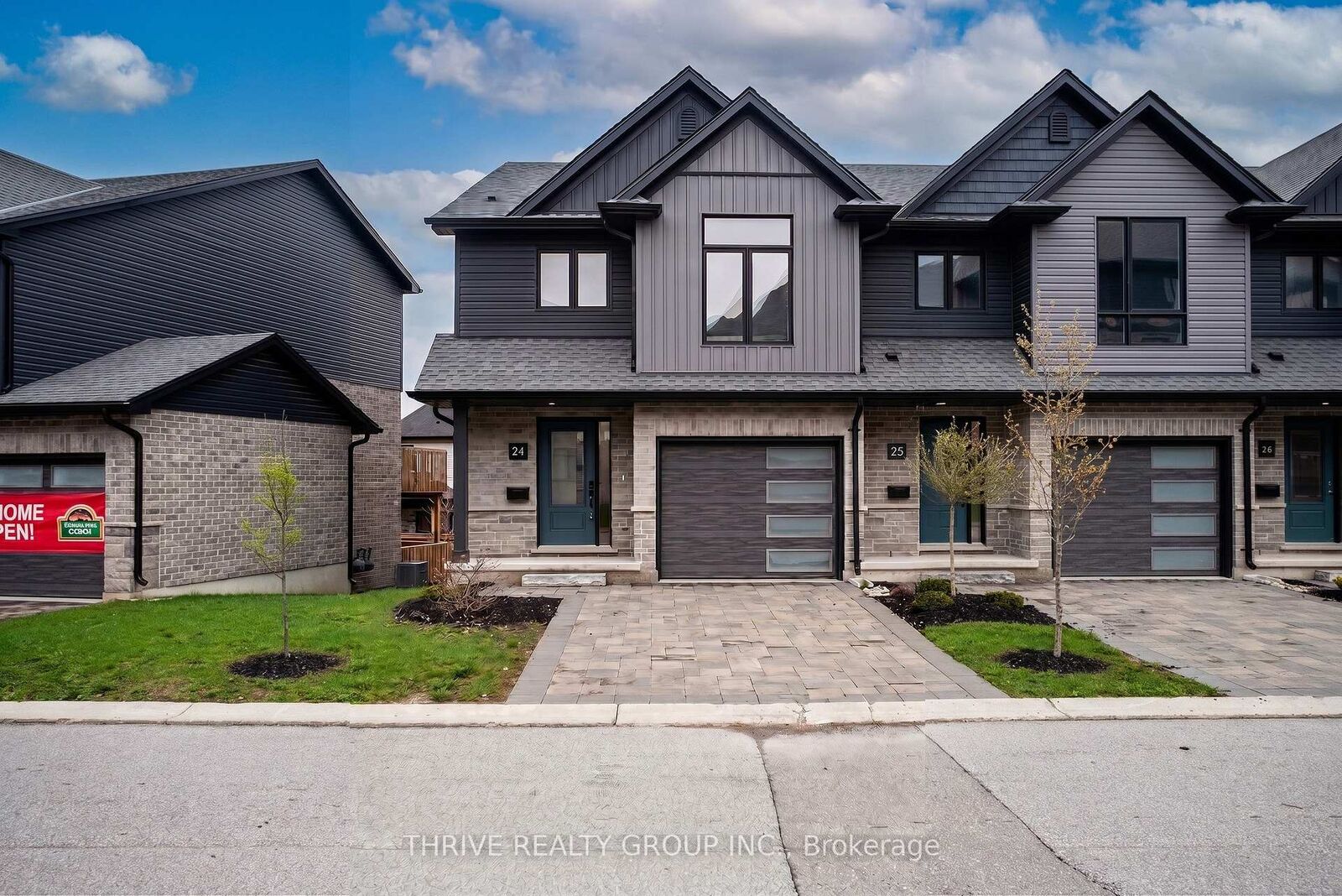 Property Photo: 2261 Linkway Boulevard 24 ON N6K 0L4