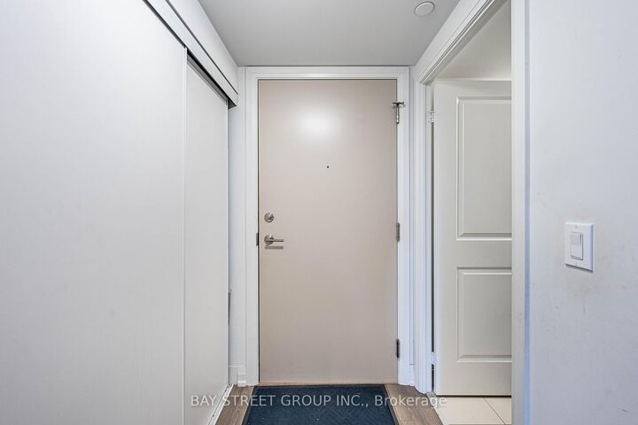 Property Photo: 20 Meadowglen Place 222 ON M1G 0A9