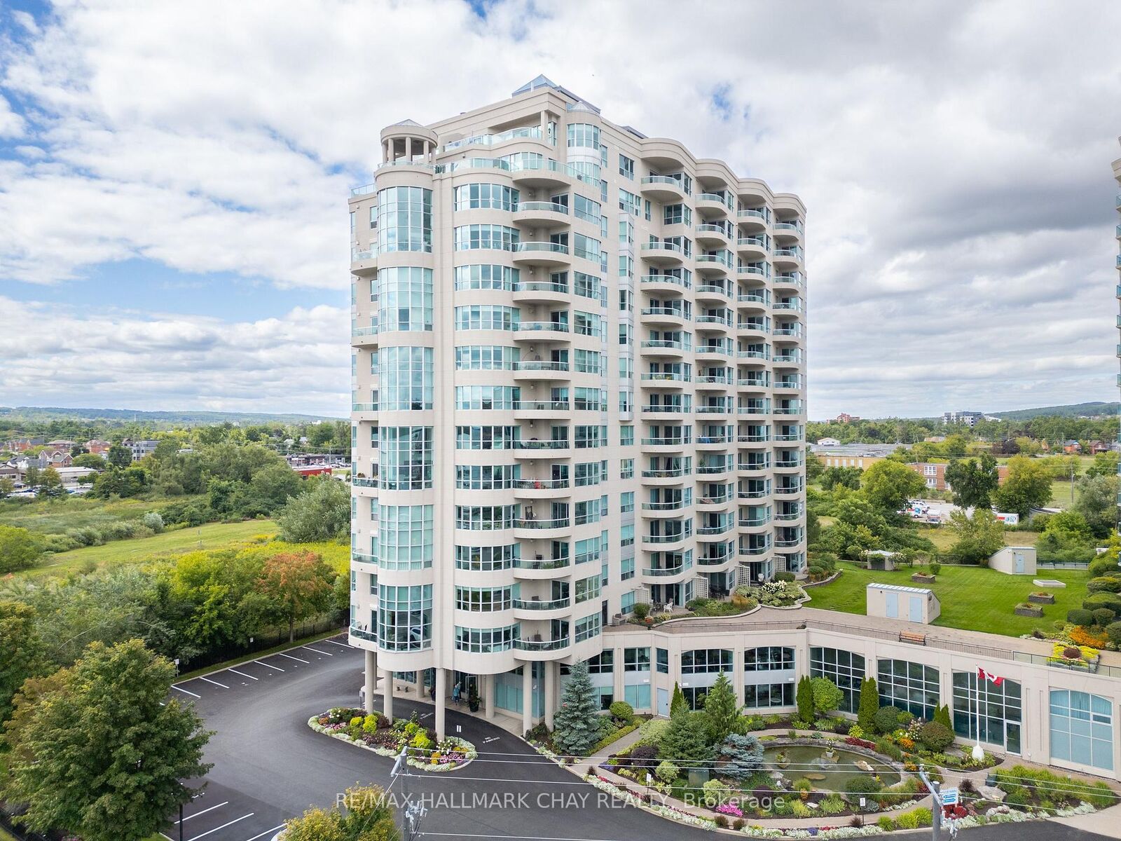 Property Photo: 2 Toronto Street 310 ON L4N 9R2