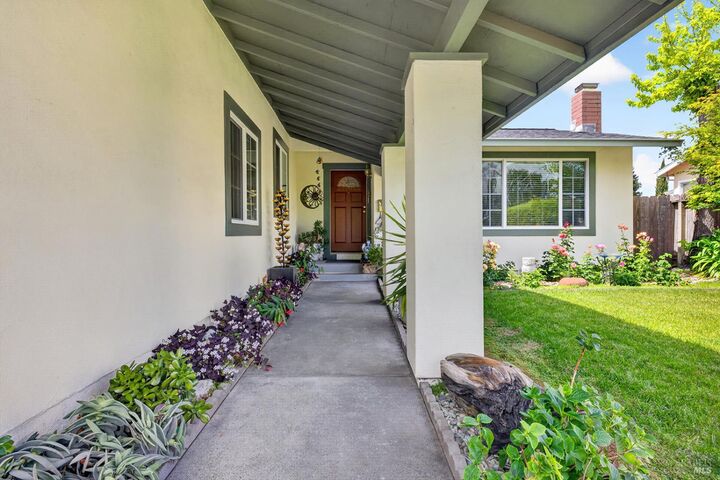 Property Photo:  1435 Ivy Lane  CA 94954 
