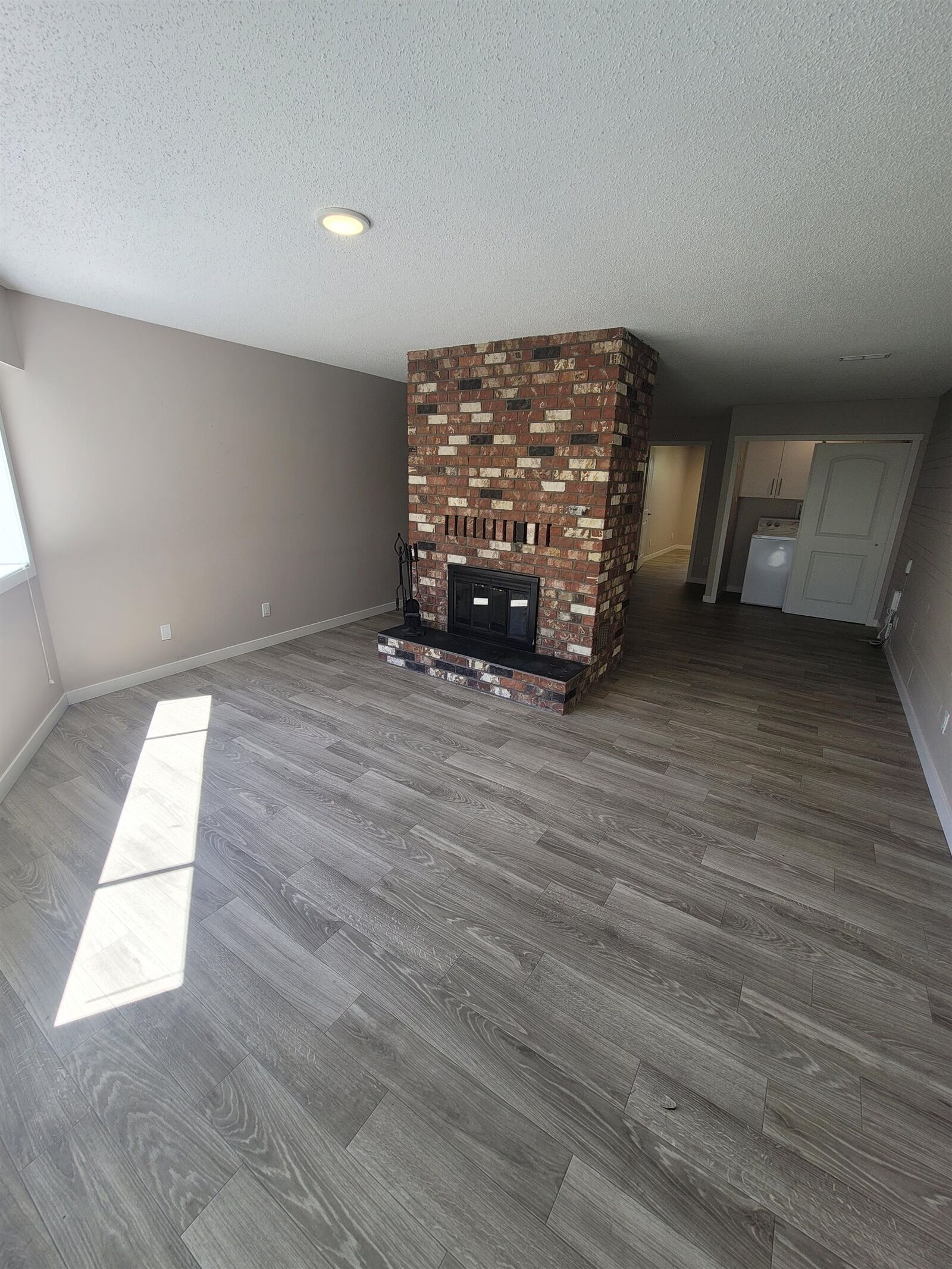 Property Photo:  15924 Buena Vista Avenue Lower  BC V4B 2A4 