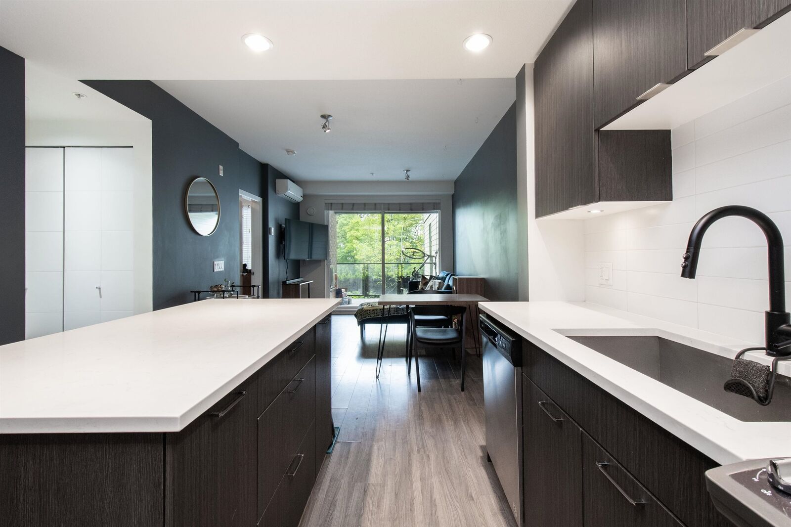 Property Photo: 719 W 3rd Street 201 BC V7M 0E7