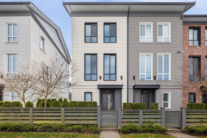 15938 27 Avenue 11 — photo 1
