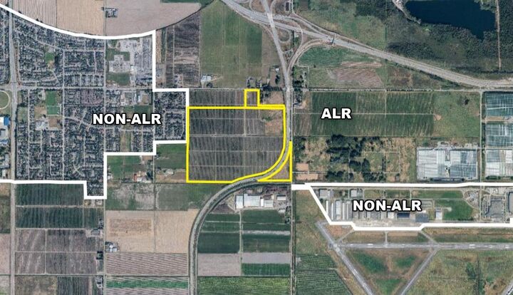 Property Photo: 6988 Ladner Trunk Road BC V4K 3N3