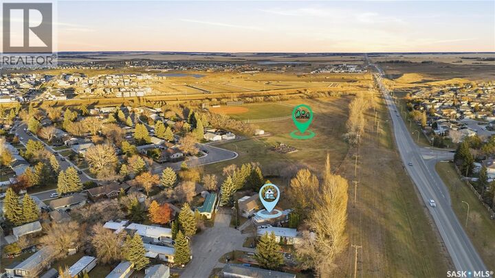 Property Photo:  60 1035 Boychuk Drive  SK S7H 5B2 