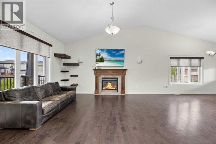 Property Photo: 17 Viceroy Crescent AB T4H 0C4