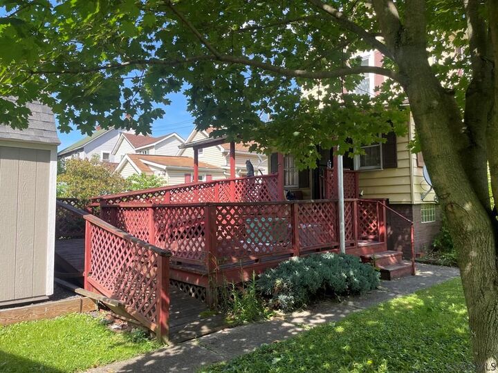 Property Photo:  103 Railroad St  PA 15963 