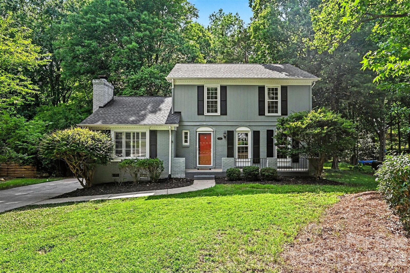 Property Photo:  9322 New Towne Drive  NC 28105 
