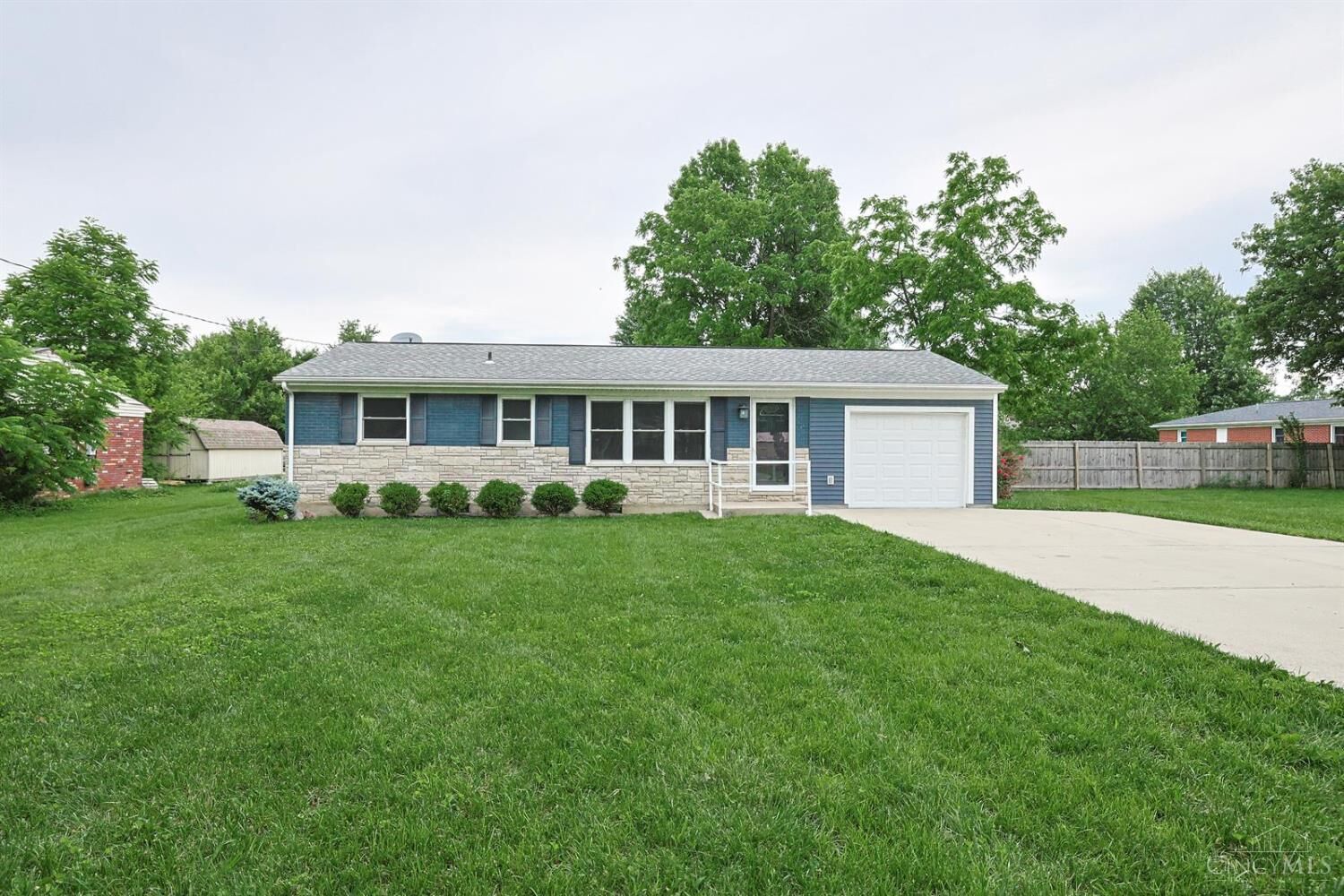Property Photo:  7419 Willow Drive  OH 45107 