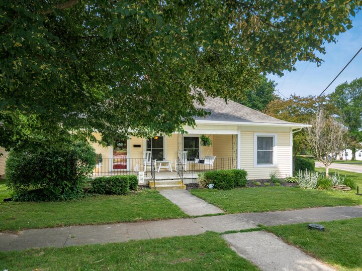 Property Photo: 207 N Oak Street OH 43140