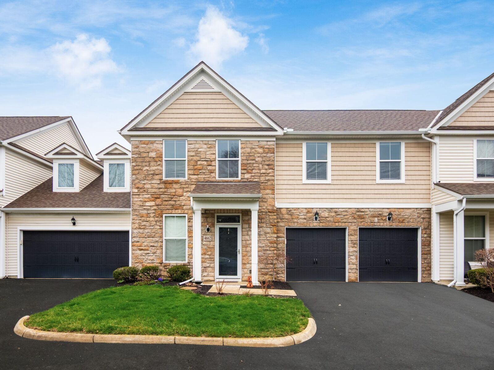 Property Photo:  4662 Trademark Trail  OH 43026 