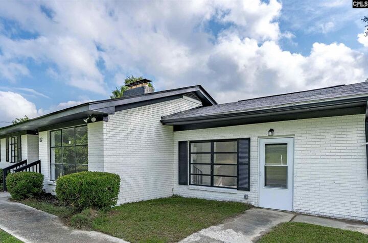 Property Photo:  832 Highland Grove  SC 29115 