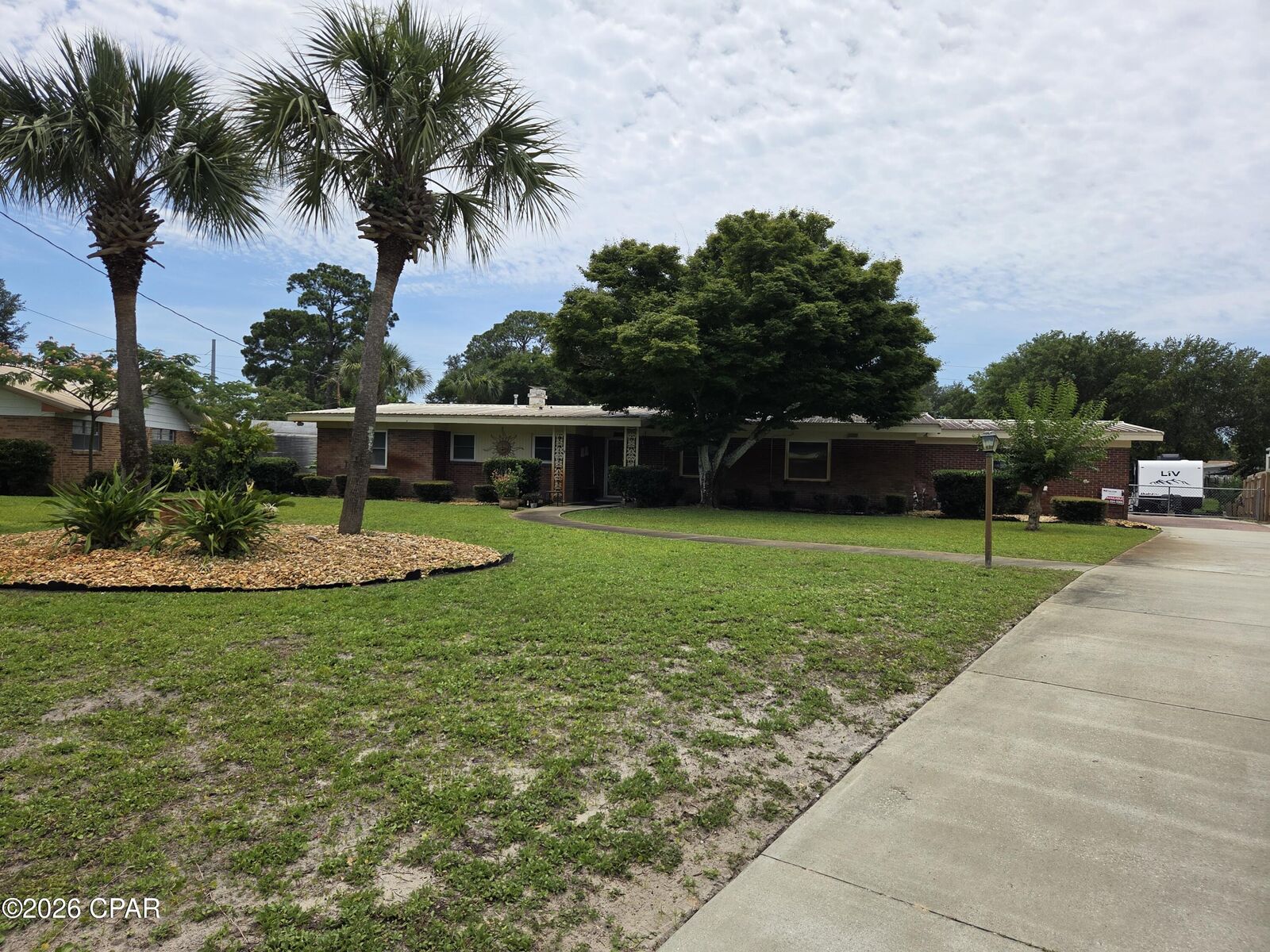Property Photo: 405 Bay Shore Drive FL 32407