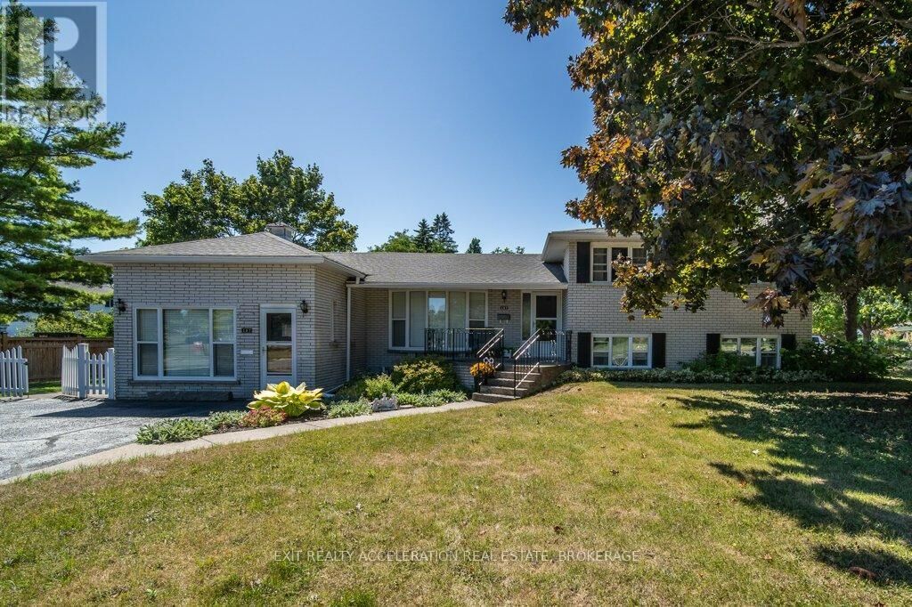 Property Photo:  187 Welborne Avenue  ON K7M 4G4 