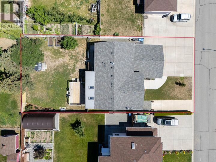 Property Photo: 2895 Scott Place BC V1K 0B1