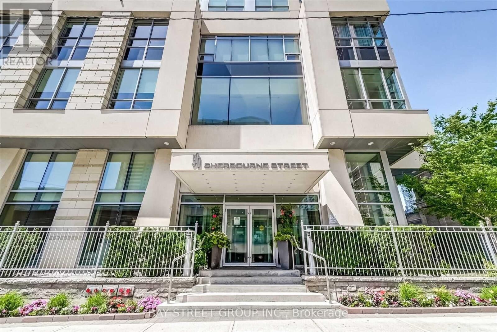 Property Photo:  500 Sherbourne Street 1004  ON M4X 1L1 