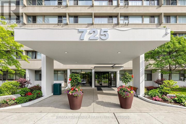 Property Photo: 725 Don Mills Road 1401 ON M3C 1S7