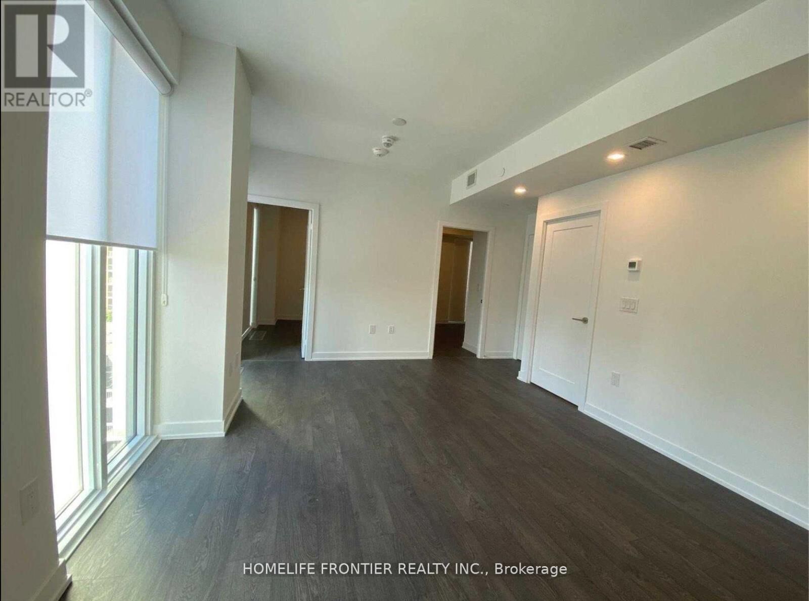 Property Photo:  50 McCaul Street 1005  ON M5T 0B6 