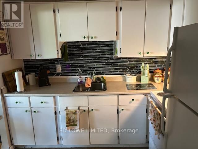 Property Photo:  250 Morrison Street 203  ON P1L 1P5 
