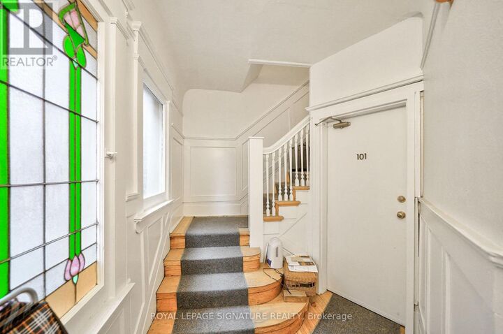 Property Photo:  557 Markham Street 101  ON M6G 2L6 