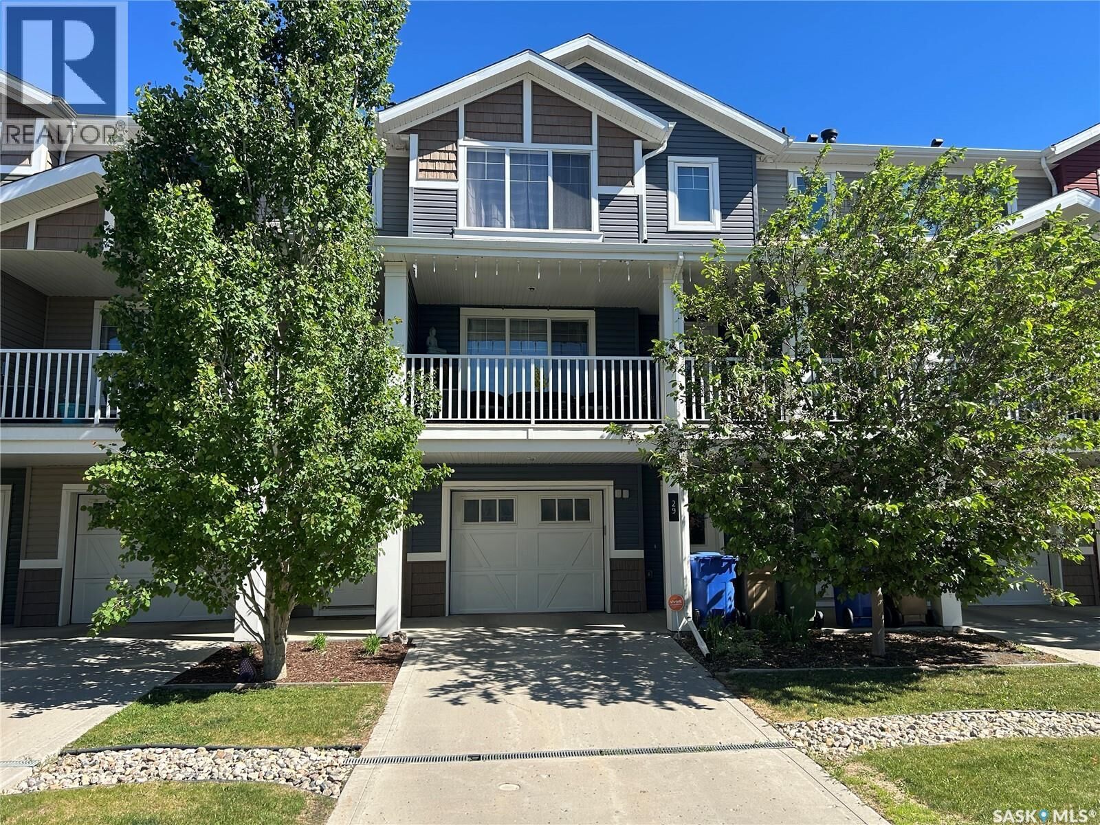 Property Photo: 29 4533 Delhaye Way SK S4W 0M2