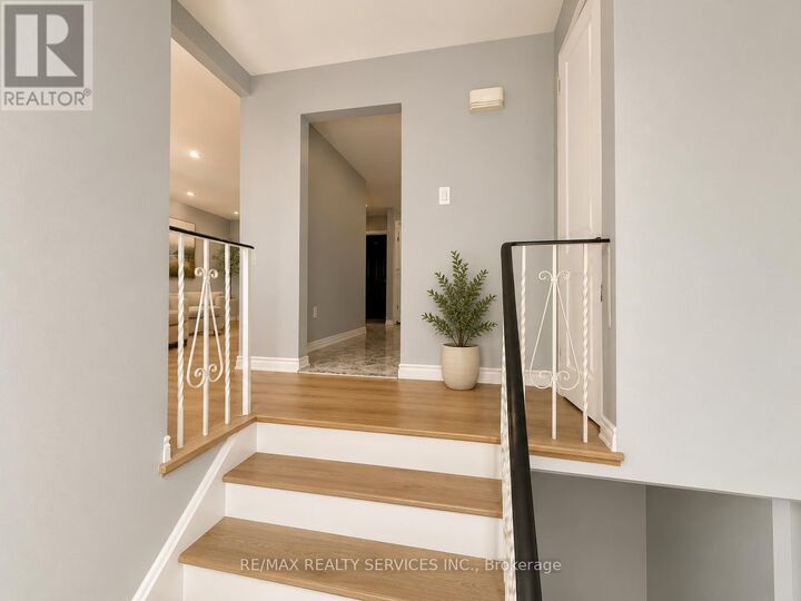 Property Photo: 70 Prouse Drive Upper ON L6V 3A8