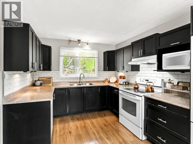 Property Photo: 75 Alsek Road YT Y1A 3K5