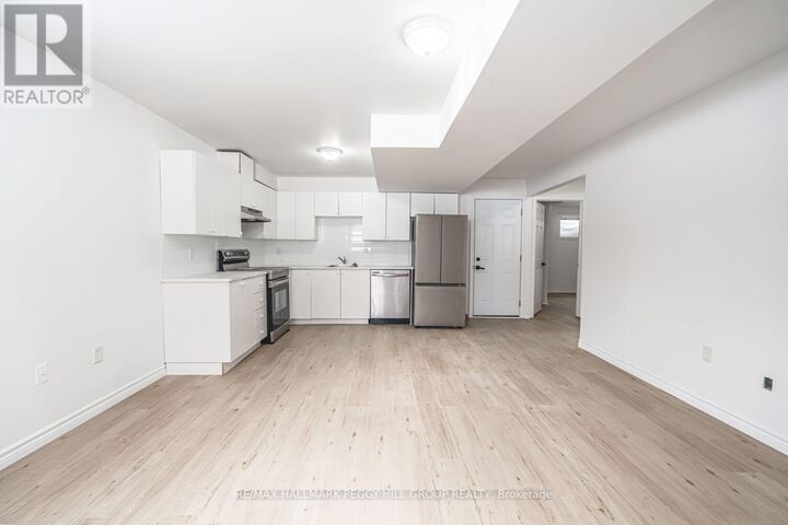 Property Photo:  9 Kestrel Court Lower  ON L4M 6P6 