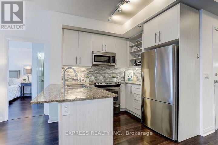 Property Photo:  55 Oneida Crescent 308  ON L4B 0E8 