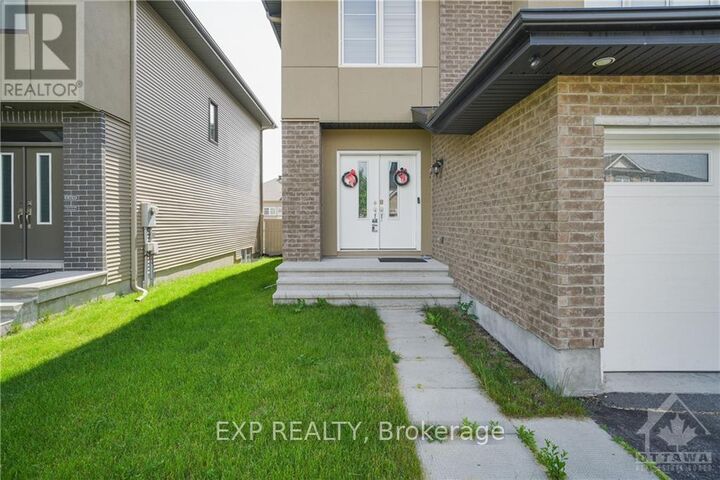 Property Photo: 321 Percheron Way ON K2V 0A9