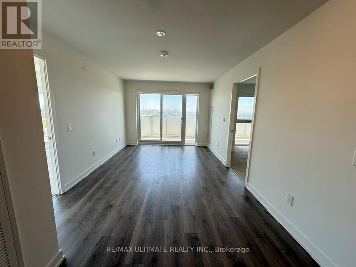 Property Photo: 1010 Sandy Beach Road 1105 ON L1W 3V9