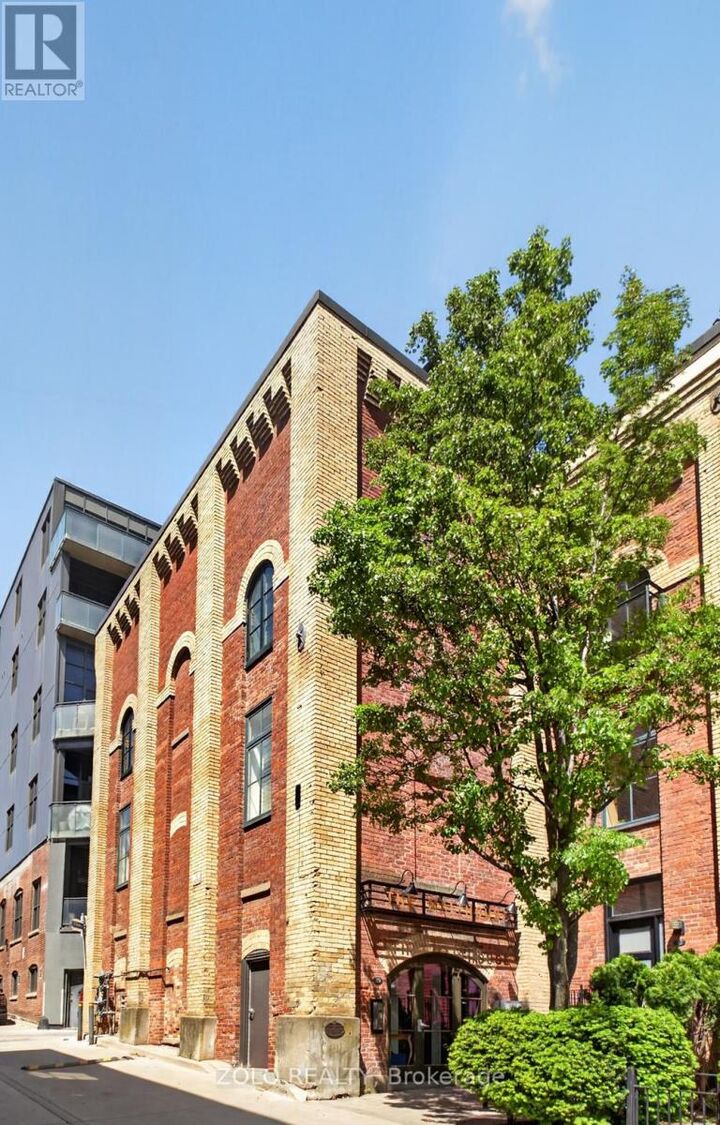 Property Photo:  39 Old Brewery Lane 3  ON M5A 3P2 
