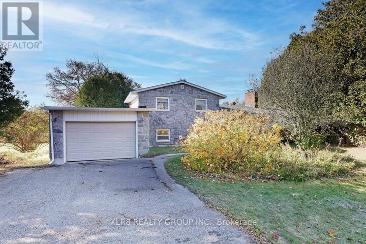 Photo de la propriété: 1996 Old Carp Road ON K0A 1L0