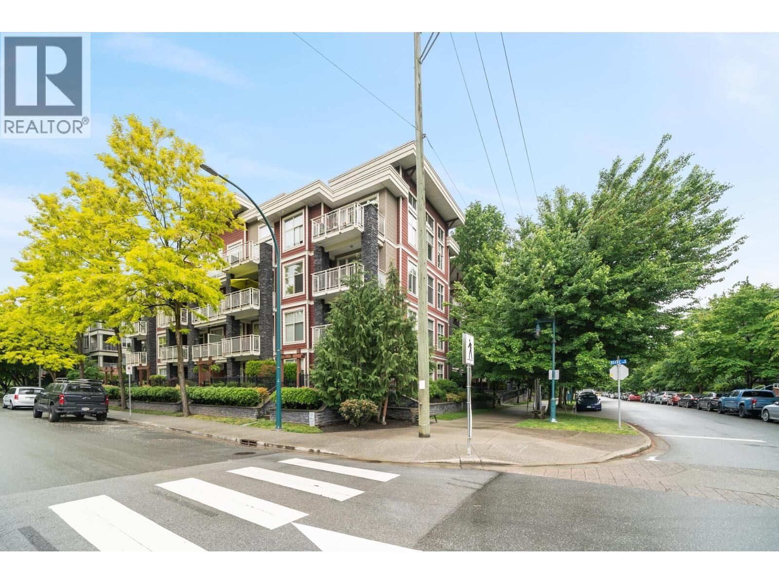 Photo de la propriété:  2477 Kelly Avenue 304  BC V3C 0B3 