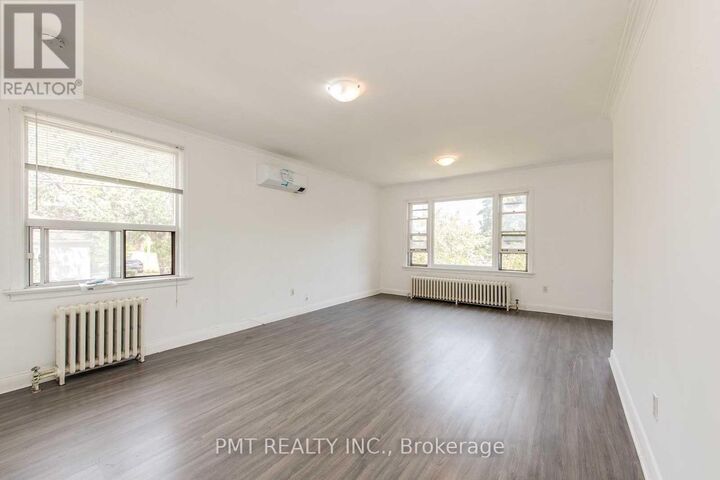 Property Photo:  58 Leyton Avenue 6  ON M1L 3T7 