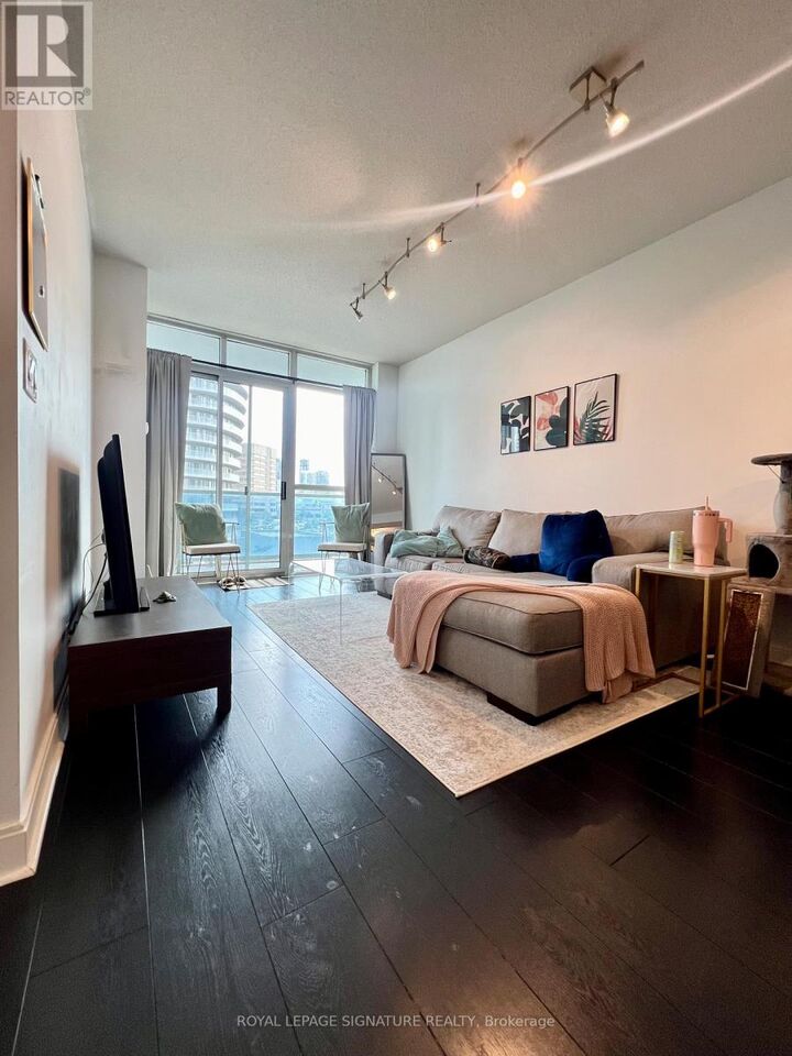 Property Photo: 80 Absolute Avenue 607 ON L4Z 0A5