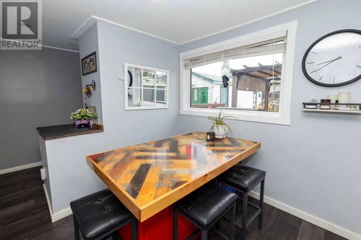 Property Photo:  10 Velva Ave  ON P7A 6N5 