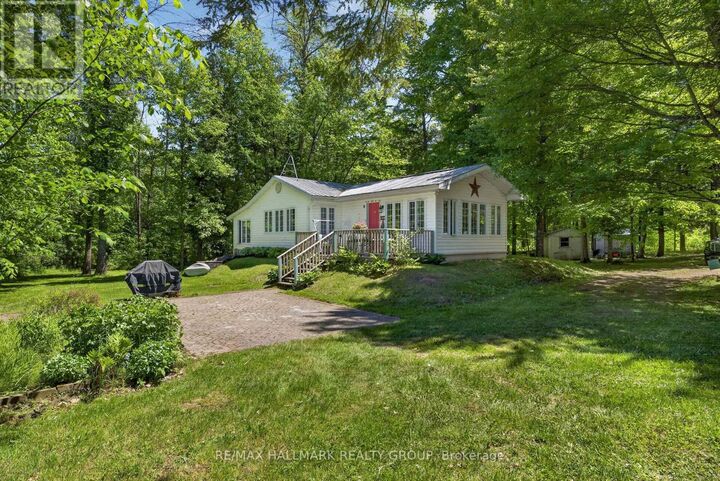 Property Photo: 2432 Bathurst 2nd Corners ON K7H 3C9