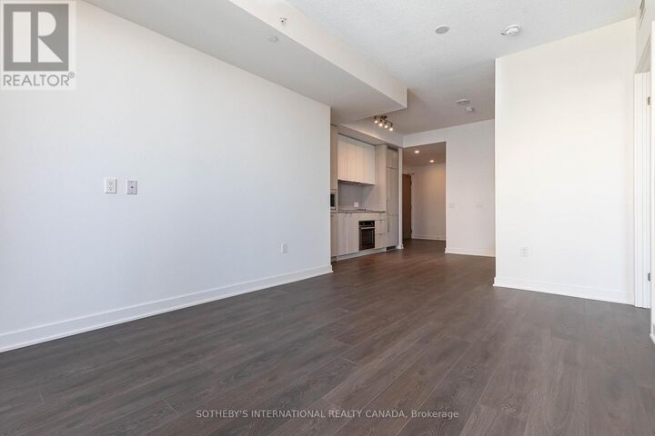 Property Photo:  125 Blue Jays Way 2305  ON M5V 0N5 