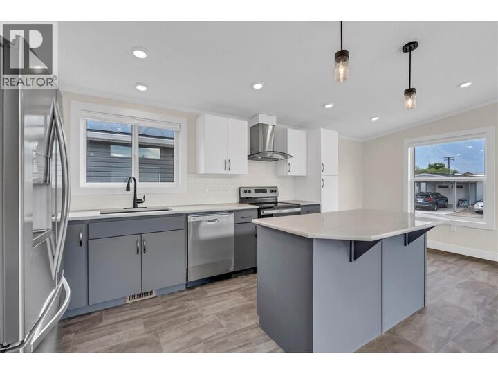 Property Photo: 1118 Middle Bench Road 10 BC V0X 1N2