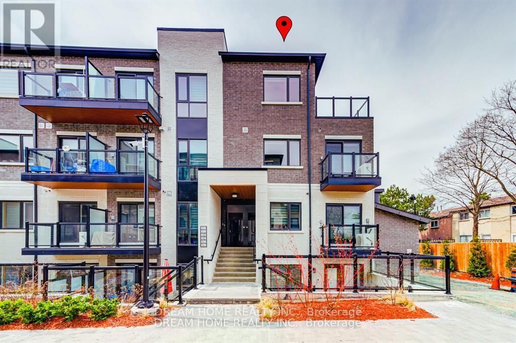 Property Photo:  50 Morecambe Gate B309  ON M1W 2N6 